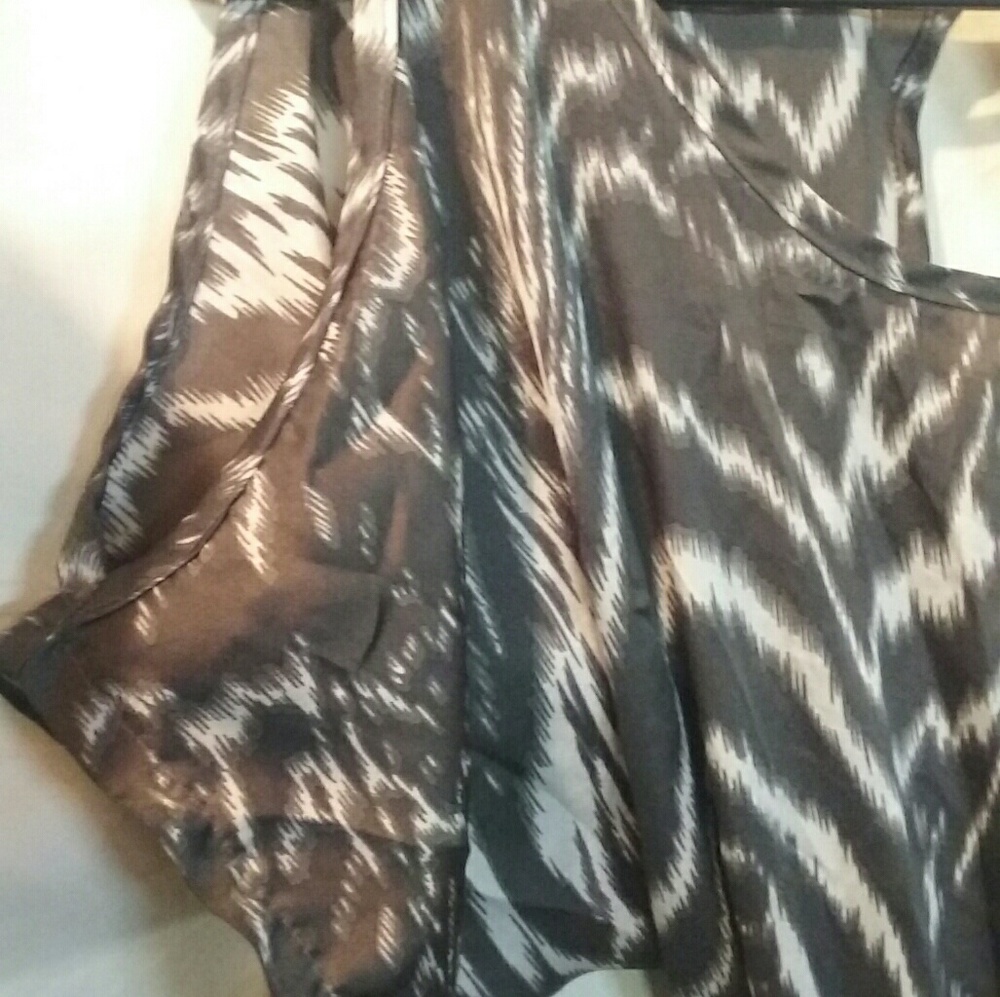 Silky Print Peekaboo Shoulder Tunic Dress